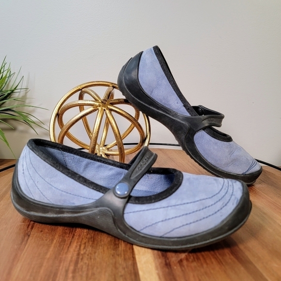 CROCS Mary Janes Blue Nubuck Leather Wrapped Shoes Flats Comfy Size 6 - Picture 4 of 17